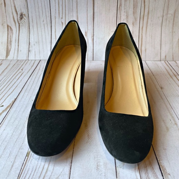 Authentic J.Crew Black Velvet Pump - Picture 3 of 7